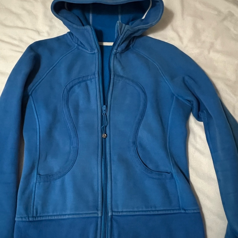Super cute 🥰 Lululemon Blue Hooded full zip up Jacket